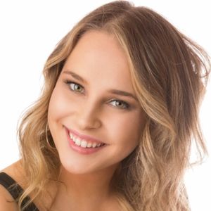 Meet your Posher, Tiffany